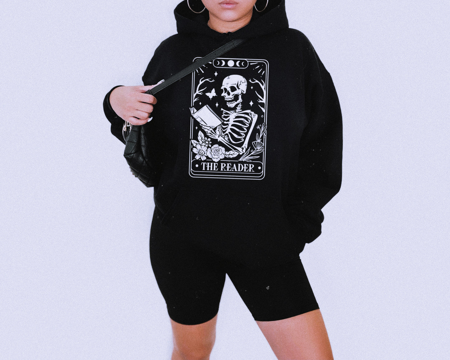 The reader tarot skeleton | Halloween Fall